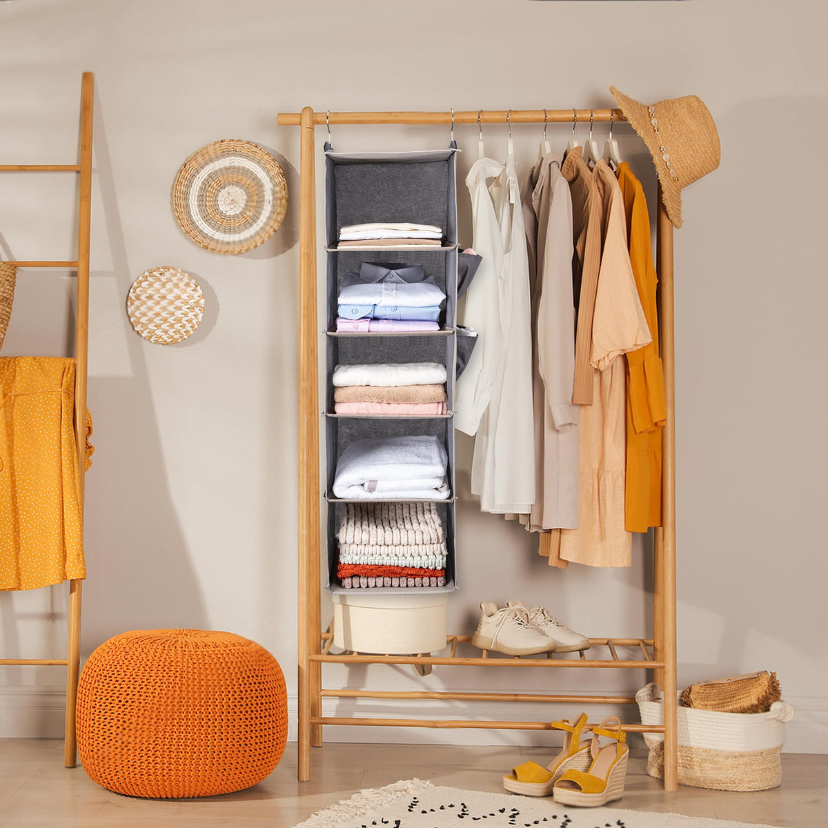 Hanging Closet Organize and Shelves